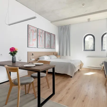 Beautiful White - Beige In By Renters Апартаменты